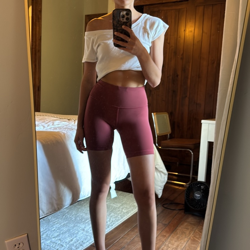 Lululemon wunder train shorts